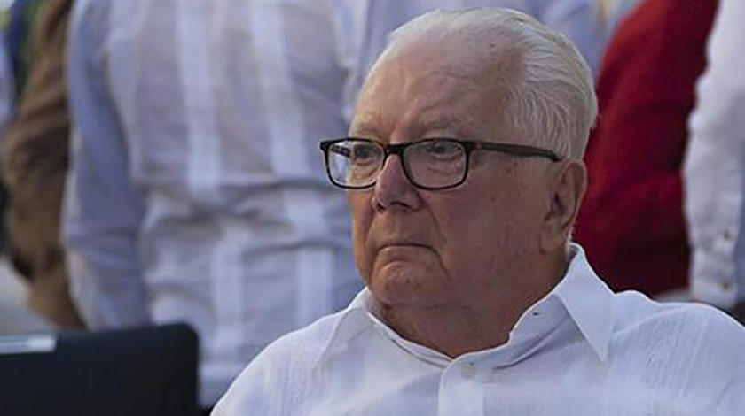 Armando Hart Dávalos Armando Hart Dávalos