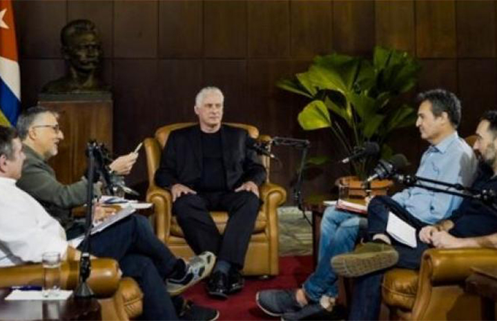 Diálogo de Díaz-Canel con intelectuales 