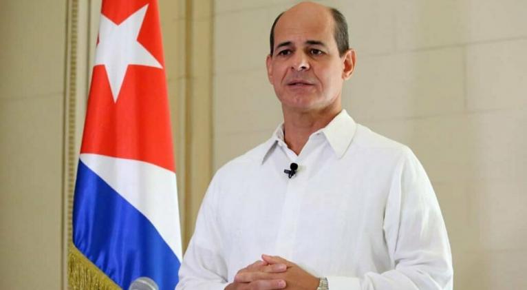 Designan a Rogelio Sierra como nuevo rector del ISRI Designan a Rogelio Sierra como nuevo rector del ISRI