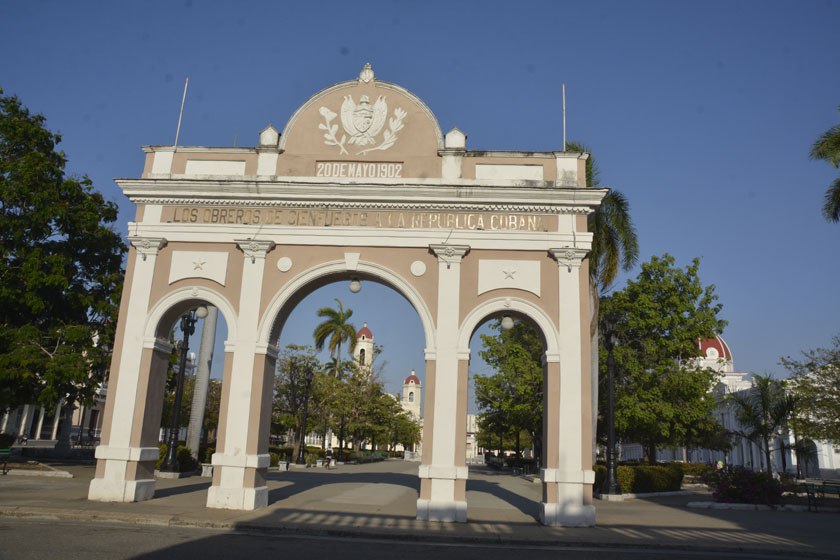 Cienfuegos. Fotos: Modesto Gutiérrez Cabo Cienfuegos. Fotos: Modesto Gutiérrez Cabo