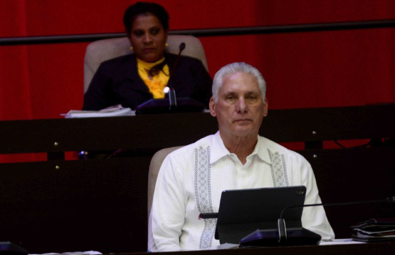 Acude Díaz-Canel a debate sobre situación electroenergética