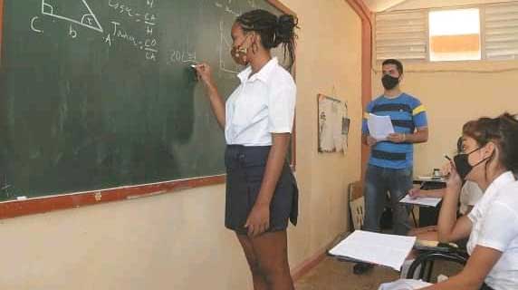 Estudiantes Estudiantes