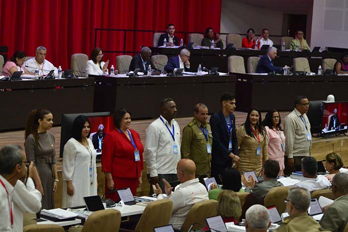 Parlamento cubano contará con nuevos miembros Parlamento cubano contará con nuevos miembros