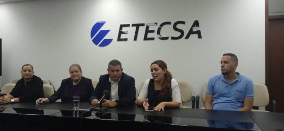 ETECSA implementa un plan específico para los estudiantes universitarios. Foto: Cubadebate