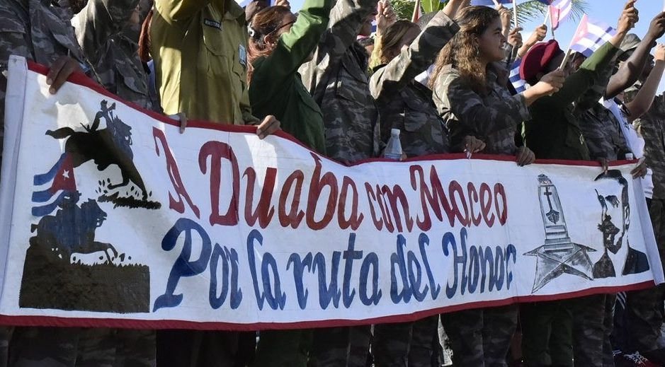 Marcha cívica conmemorativa en Duaba