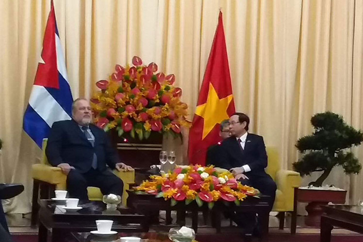 Prosigue en Laos gira de primer ministro de Cuba por sudeste asiático Prosigue en Laos gira de primer ministro de Cuba por sudeste asiático