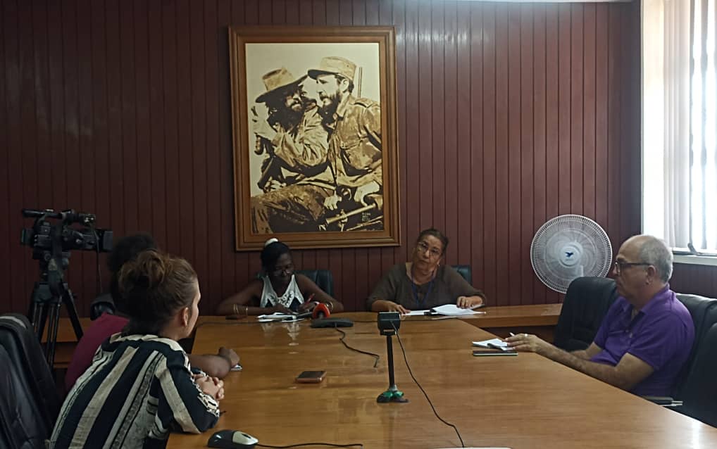 Primer Taller Internacional de Educación para jóvenes y adultos