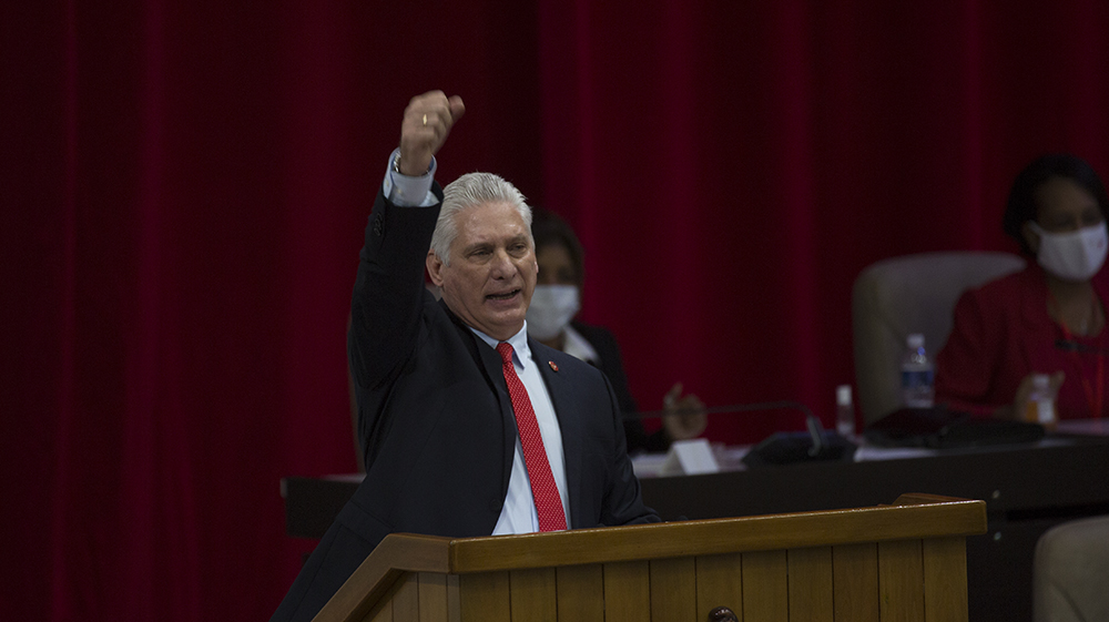 El presidente cubano, Miguel Díaz-Canel Bermúdez, informó que al cierre de este año Cuba espera comenzar la recuperación de su actividad económica. Foto: Ismael Francisco. El presidente cubano, Miguel Díaz-Canel Bermúdez, informó que al cierre de este año Cuba espera comenzar la recuperación de su actividad económica. Foto: Ismael Francisco.