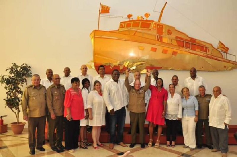 Presidente de Cuba felicita a combatientes en Día de las FAR Presidente de Cuba felicita a combatientes en Día de las FAR