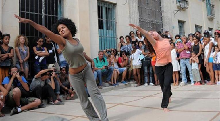 Festival de danza en paisajes urbanos