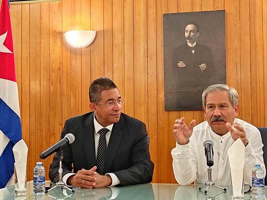 “La Fábrica del Odio” describe guerra psicológica contra Cuba “La Fábrica del Odio” describe guerra psicológica contra Cuba