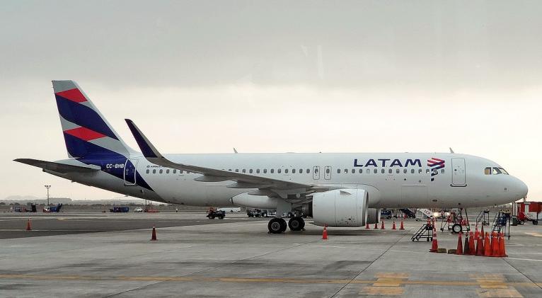 LATAM Airlines LATAM Airlines