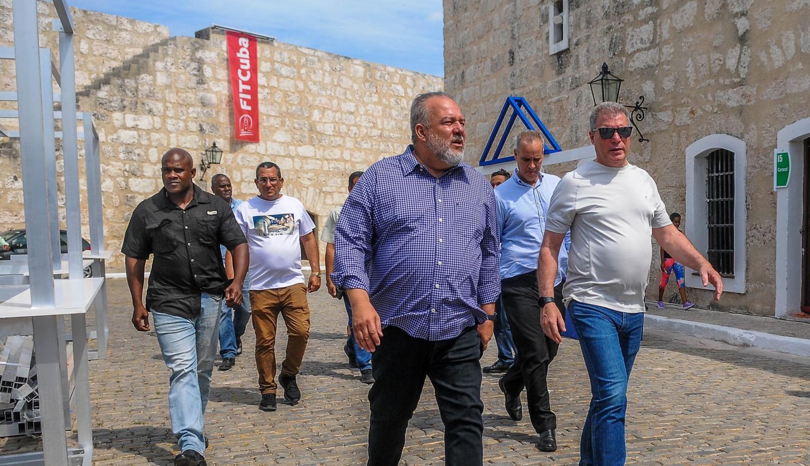 Previo al inicio de la Feria Internacional de Turismo, que sesionará del 1ro. al 5 de mayo próximo, el Primer Ministro chequeó este sábado las áreas que acogerán el evento, cuya inauguración coincide con el Día Internacional de los Trabajadores Previo al inicio de la Feria Internacional de Turismo, que sesionará del 1ro. al 5 de mayo próximo, el Primer Ministro chequeó este sábado las áreas que acogerán el evento, cuya inauguración coincide con el Día Internacional de los Trabajadores