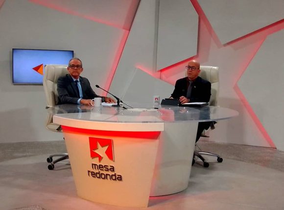 Mesa Redonda de este martes, en vísperas del Día de la Ciencia Cubana, el nuevo ministro de Ciencia, Tecnología y Medio Ambiente, Dr. Armando Rodríguez Batista.