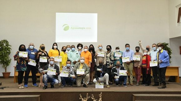 Fueron premiadas 15 iniciativas ganadoras del certamen Fueron premiadas 15 iniciativas ganadoras del certamen