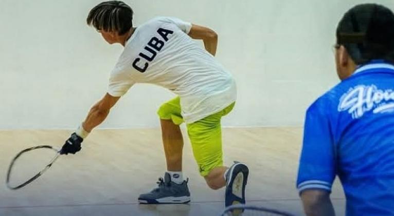 Raquetbolista Cristian Menéndez Raquetbolista Cristian Menéndez