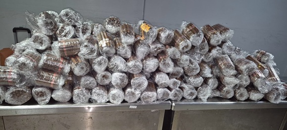 Más de 4 400 tabacos sueltos y con anillas incautados en el aeropuerto de La Habana. Foto: @vicejefeagr/ X